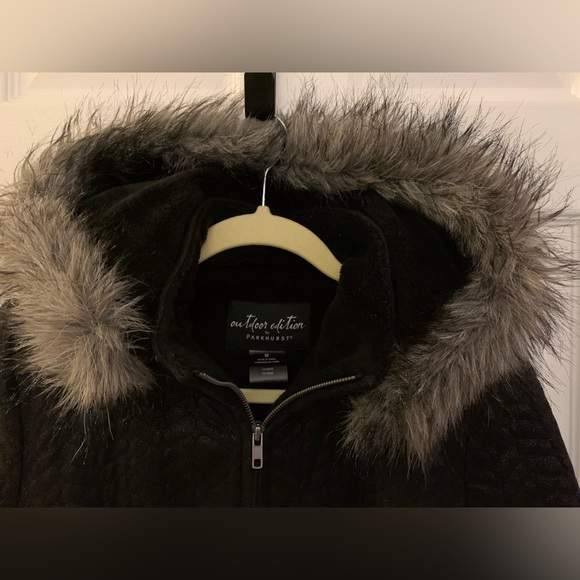 Outdoor Edition by Parkhurst….black quilted style coat….faux fur lining - Picture 2 of 13
